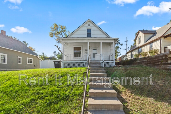 Primary Photo - 4535 Marcy St