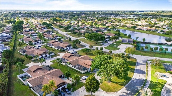 Building Photo - 9568 Boca Gardens Pkwy