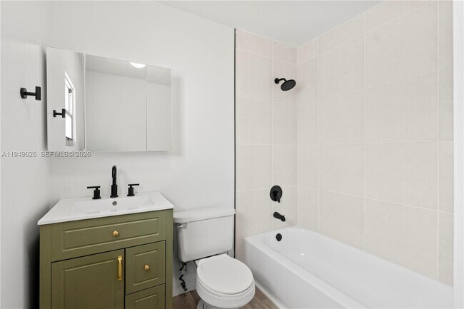 Building Photo - 113 NW 57th St