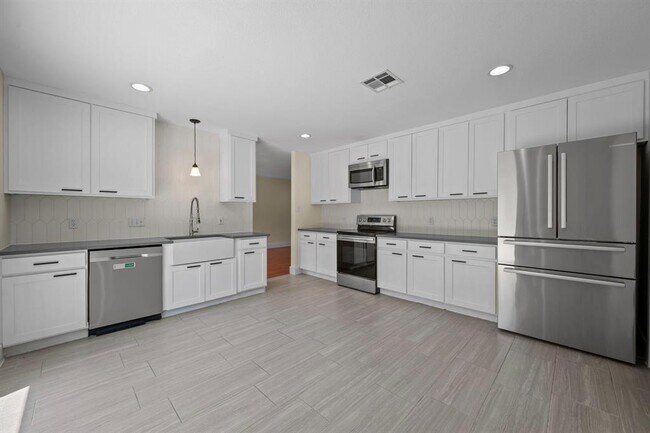 Building Photo - 9707 Nightjar Dr