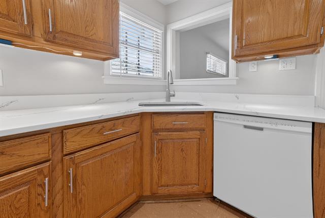 Building Photo - 3021 Ryan Pl Dr