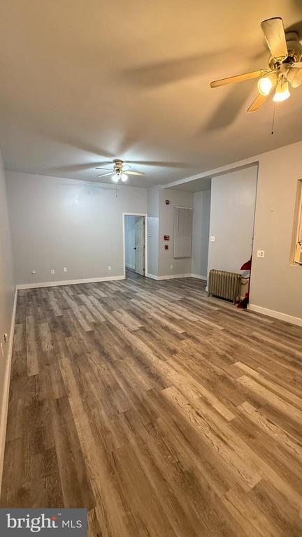 Building Photo - 2353 E Somerset St