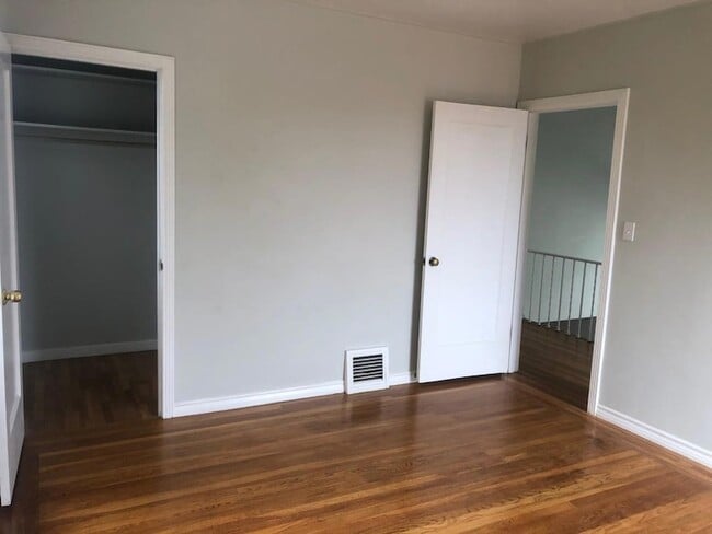 Building Photo - 130 El Bonito Way