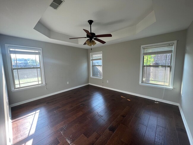 Building Photo - 4 bedroom home in Owens Cross Roads
