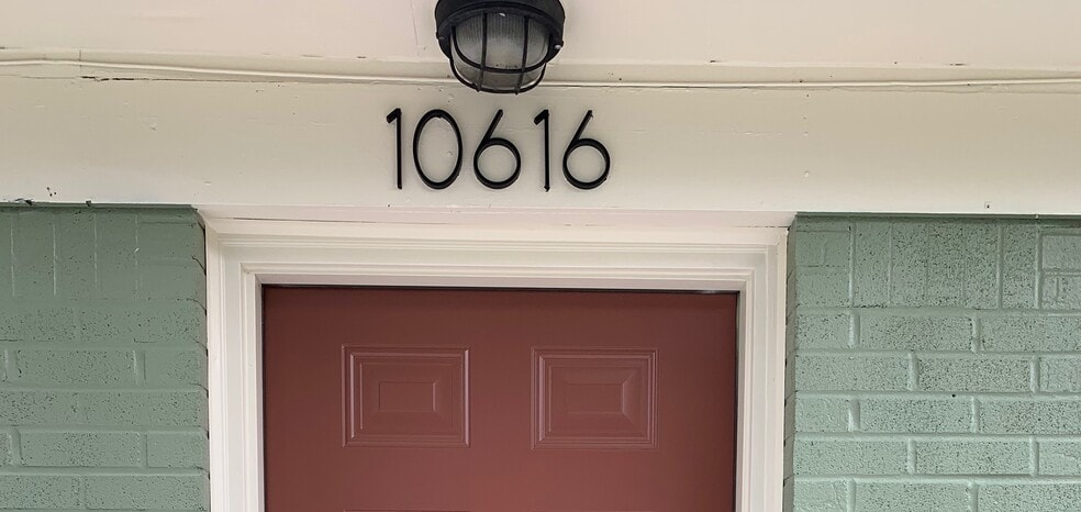 Primary Photo - 10616 Mcpherson St