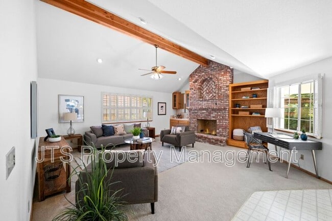 Building Photo - 7723 River Landing Dr