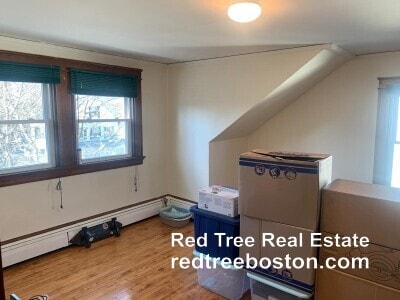 Building Photo - 84 Walker St