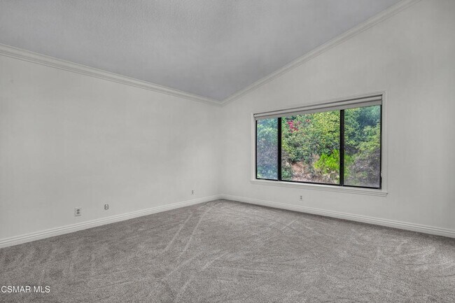Building Photo - 2594 Ridgebrook Pl