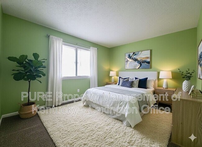 Building Photo - 305 Lake St