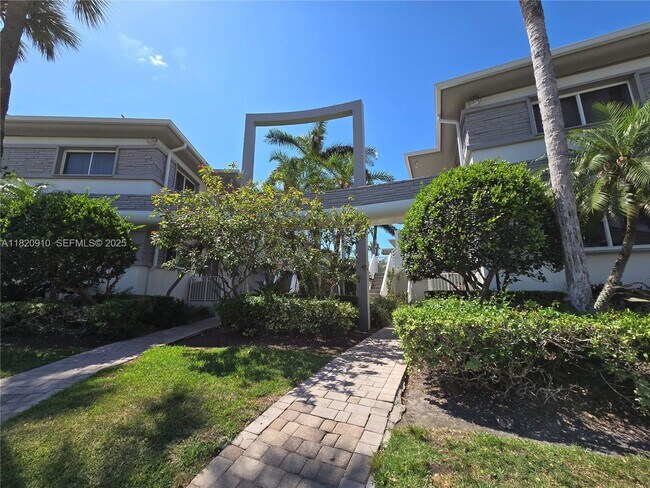 Building Photo - 1152 99th St