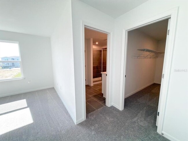 Building Photo - 1327 Normandy Dr