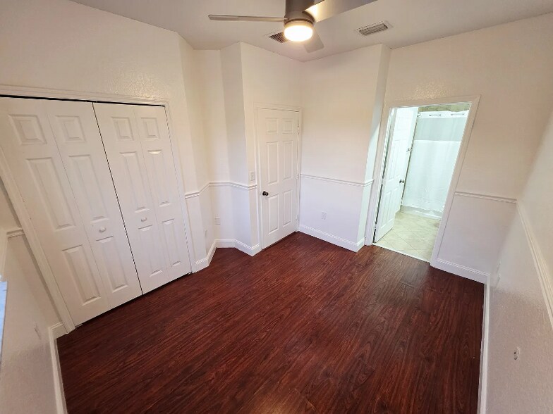 Building Photo - 7422 NW 182nd St