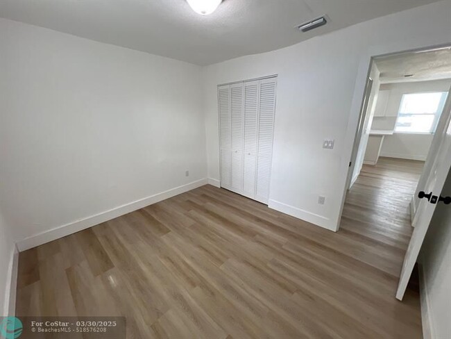 Building Photo - 10540 NW 28th Ave