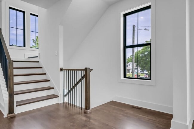 Building Photo - Modern Luxury Living in East Nashville
