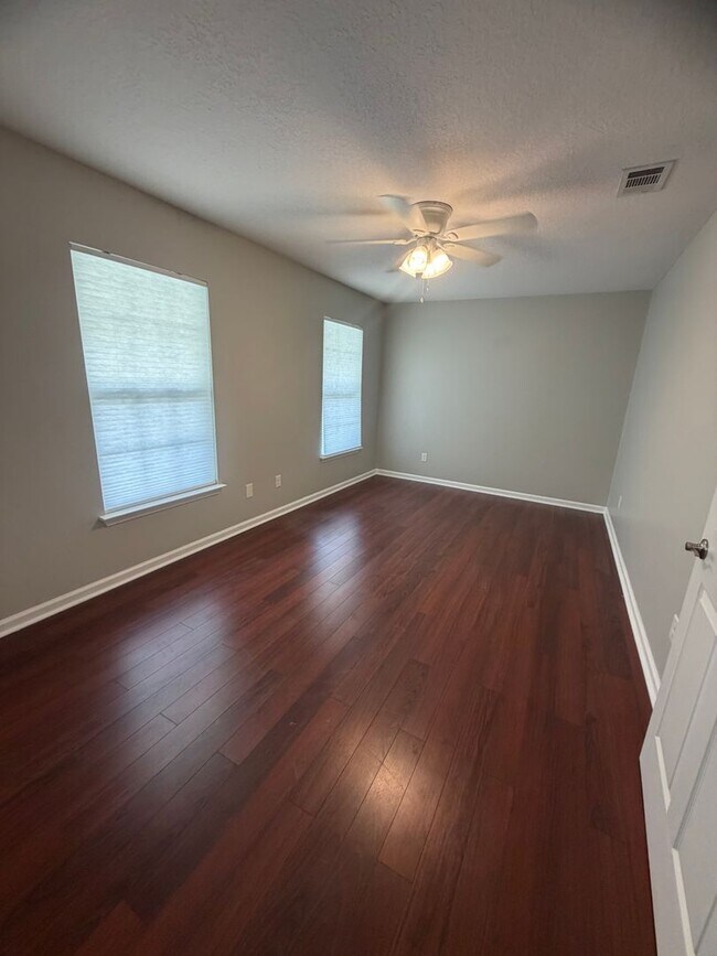 Building Photo - 4BR/3BA Home For Rent