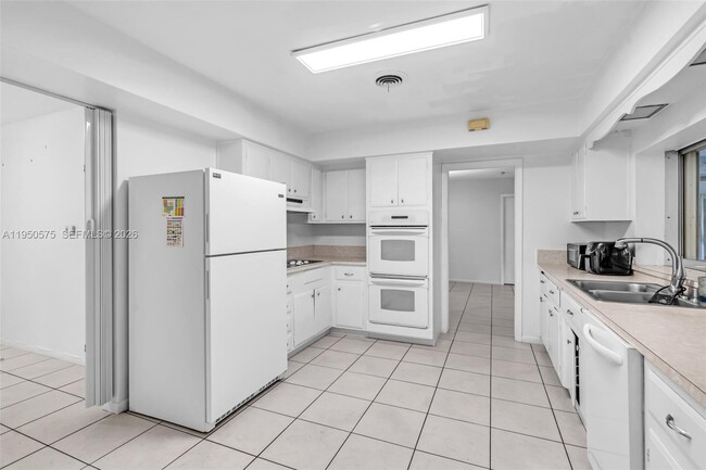 Building Photo - 781 NW 66th Ave