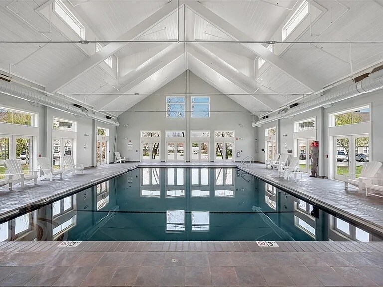 Building Photo - 4 Harvest Dr