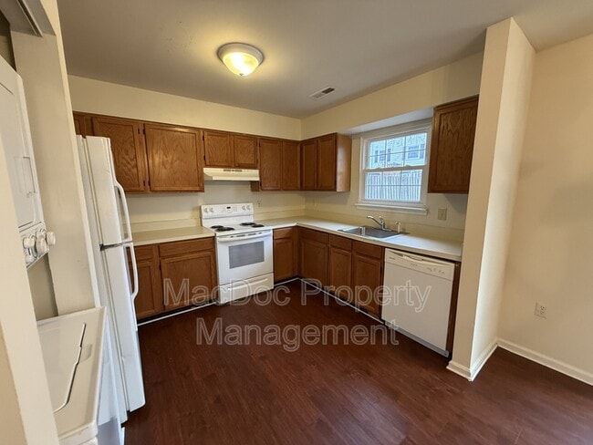 Building Photo - 3635 McDowell Ct