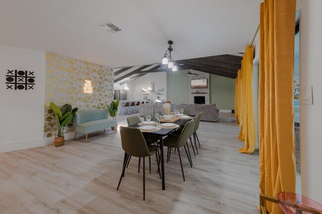 Building Photo - 1775 Harbor Rd