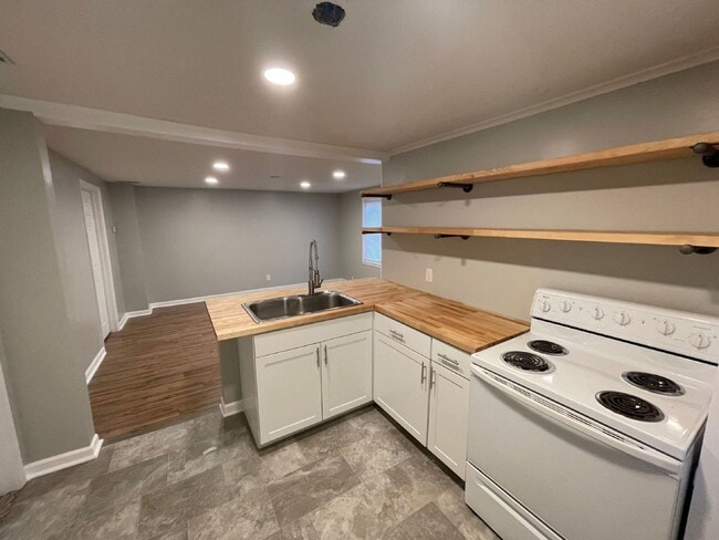 Building Photo - Cozy 2 Bedroom Rental Property in Noblesvi...