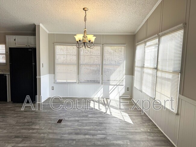 Building Photo - 288 Turner Rd