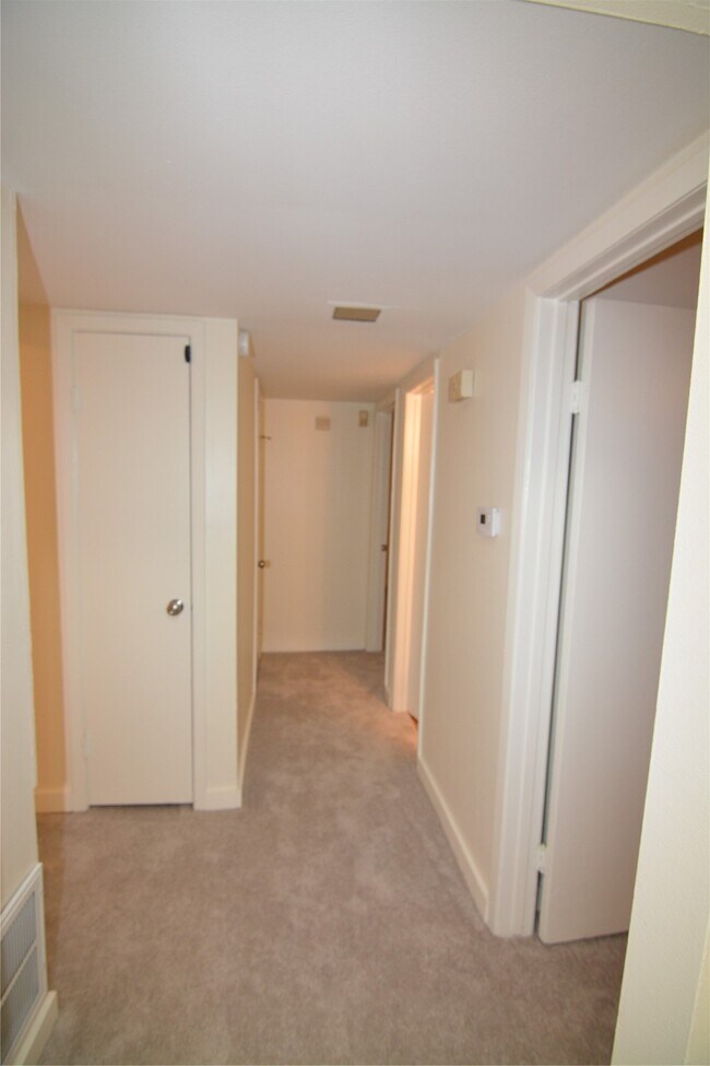 Building Photo - 7104 Jetty Ln
