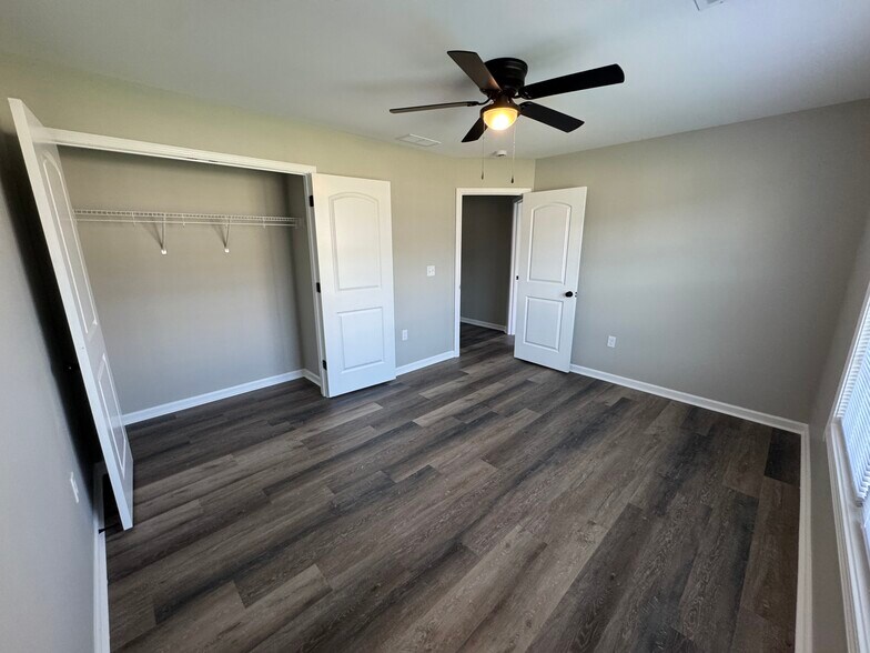 Building Photo - 4108 Stagecoach Dr