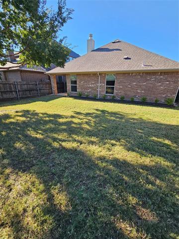 Building Photo - 13713 Blue Bell Dr