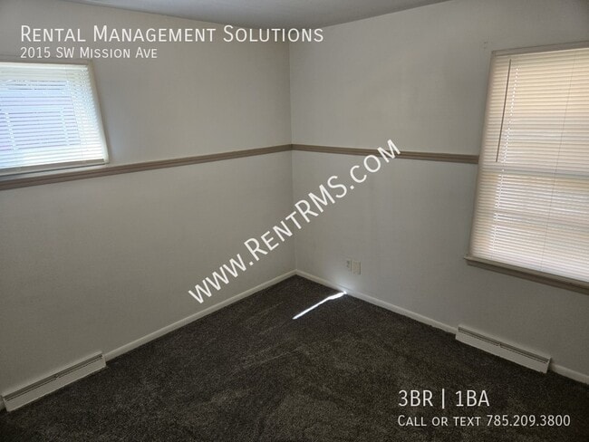 Building Photo - 2015 SW Mission Ave