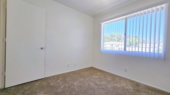 Building Photo - 2344 Canyon Park Dr