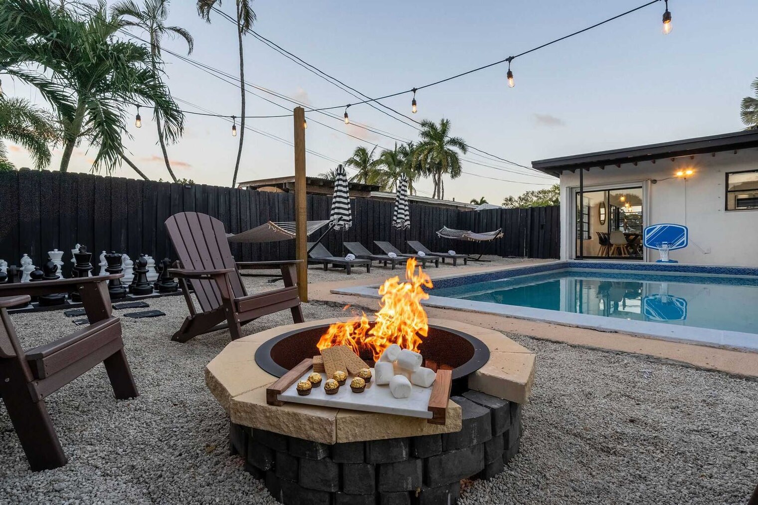 Building Photo - 6540 Park St