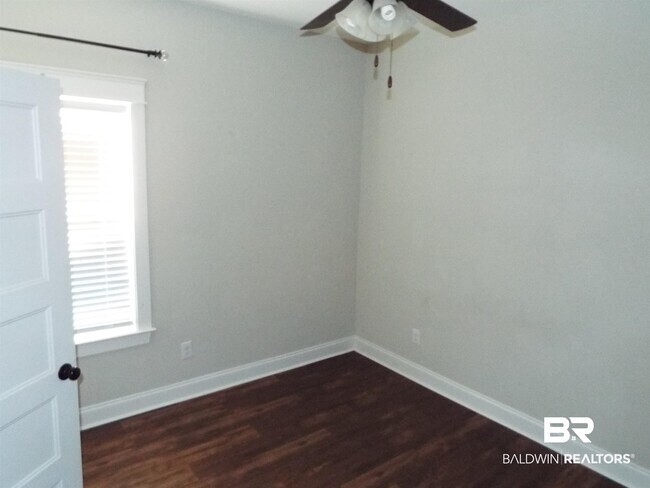 Building Photo - 8813 Asphodel Ln