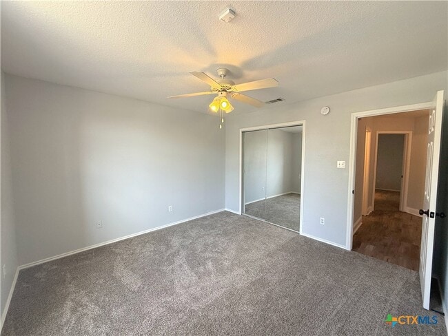 Building Photo - 106 Snake Dance Dr