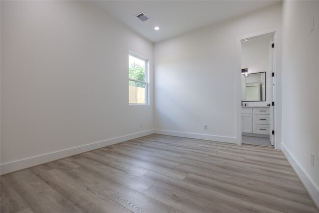 Building Photo - 1816 West St