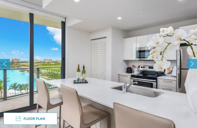 Building Photo - 2301 Laguna Cir