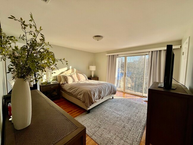 Building Photo - 95 Highland Rd