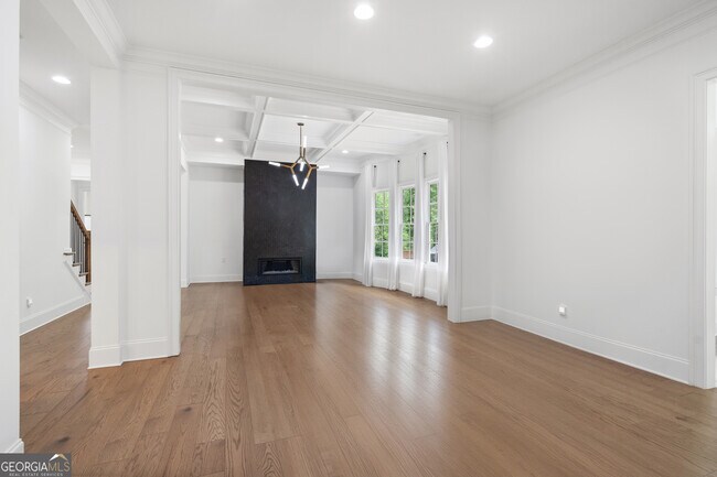 Building Photo - 2045 Kent Ct