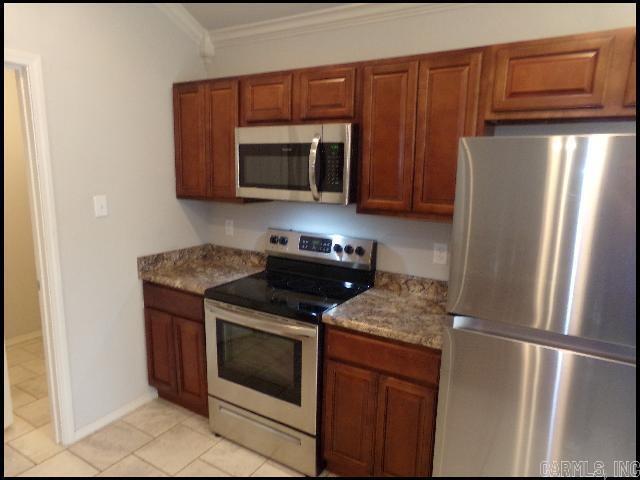 Building Photo - 6484 Amalie Dr