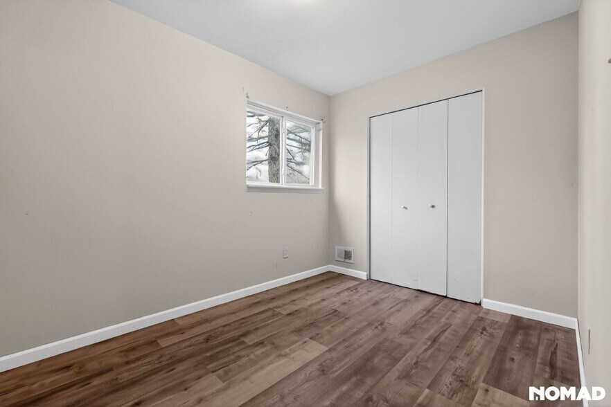 Building Photo - 529 Emerson Ave