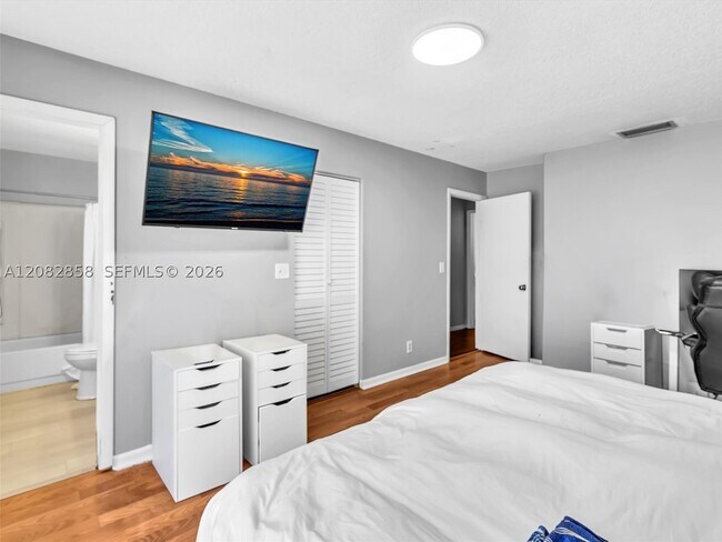 Building Photo - 8240 NW 54th St