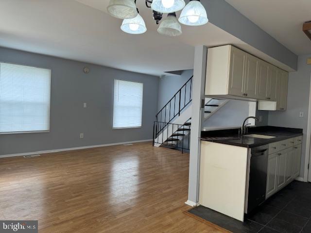 Building Photo - 96 Ewing Dr