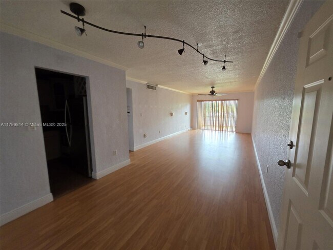 Building Photo - 9437 SW 76th St