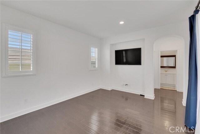 Building Photo - 510 E Viewcrest Dr