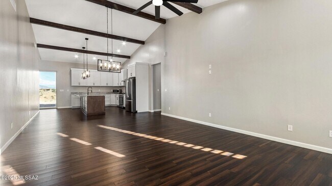 Building Photo - 1251 Avenida Gandara