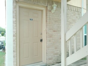 Building Photo - 6702 Everhart Rd