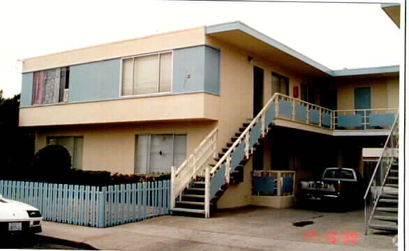 Building Photo - 65 Carmel Ave