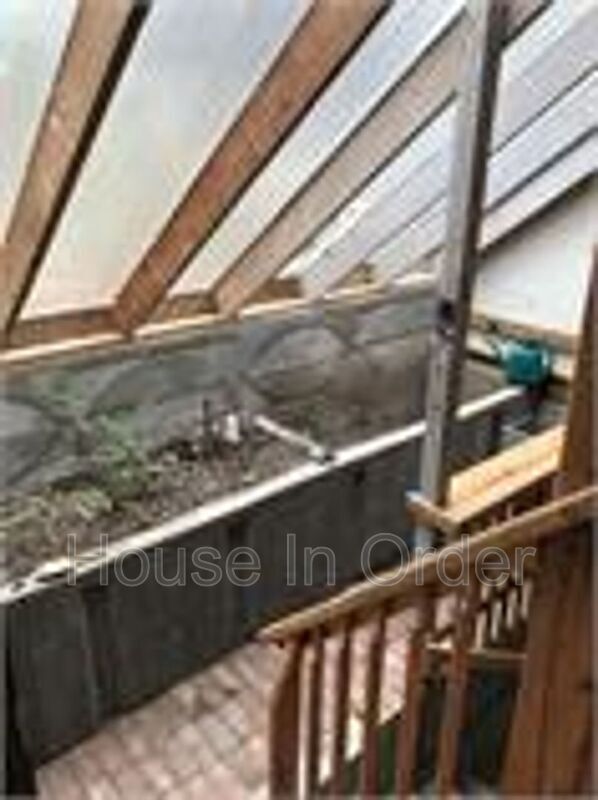 Building Photo - 15 Conestee Pl