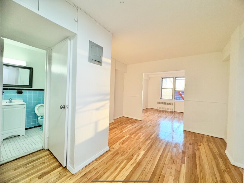 Building Photo - 4135 50th St