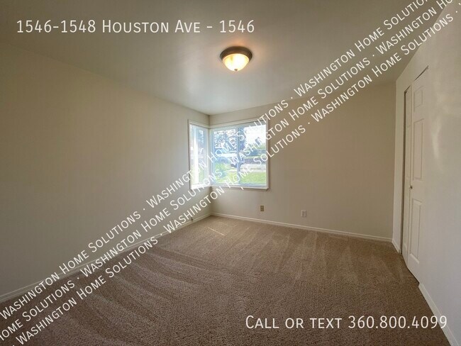 Building Photo - 1546-1548 Houston Ave-1546