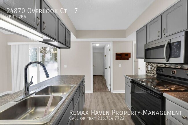 Building Photo - 24870 Overlook Ct